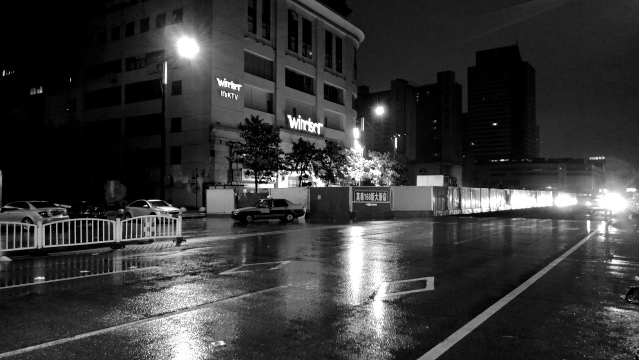 2013/04/30 02:50 到达乐和城店