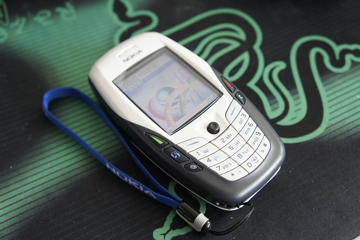 Nokia 6600，在淘宝上面淘的Nokia 6600