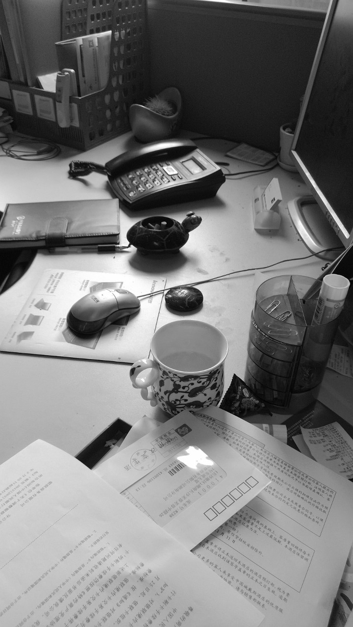 银联商务长沙某个员工的工作台